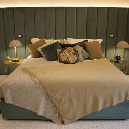 1940 Luxury Accommodations By Wonderful Italy Ostuni Eksteriør billede