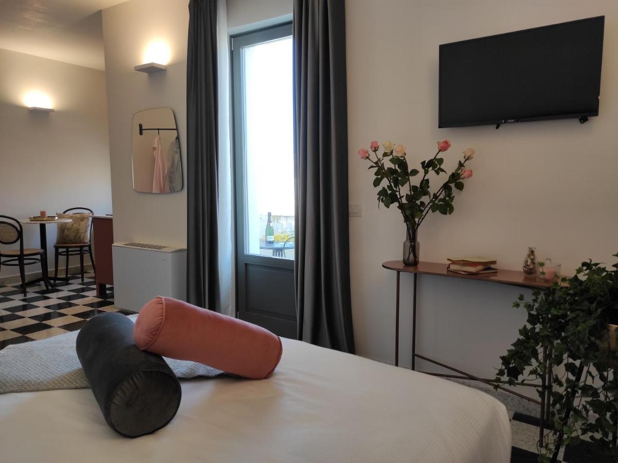 1940 Luxury Accommodations By Wonderful Italy Ostuni Eksteriør billede